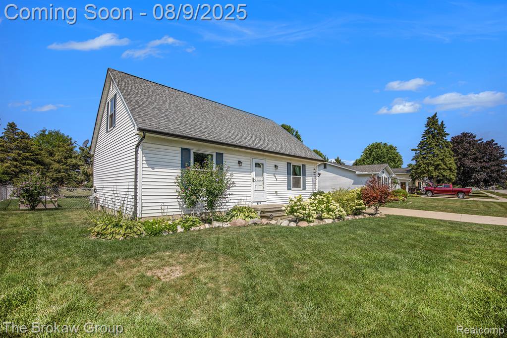 694 Metcalf Drive, Imlay City, MI 48444 — Photo 25