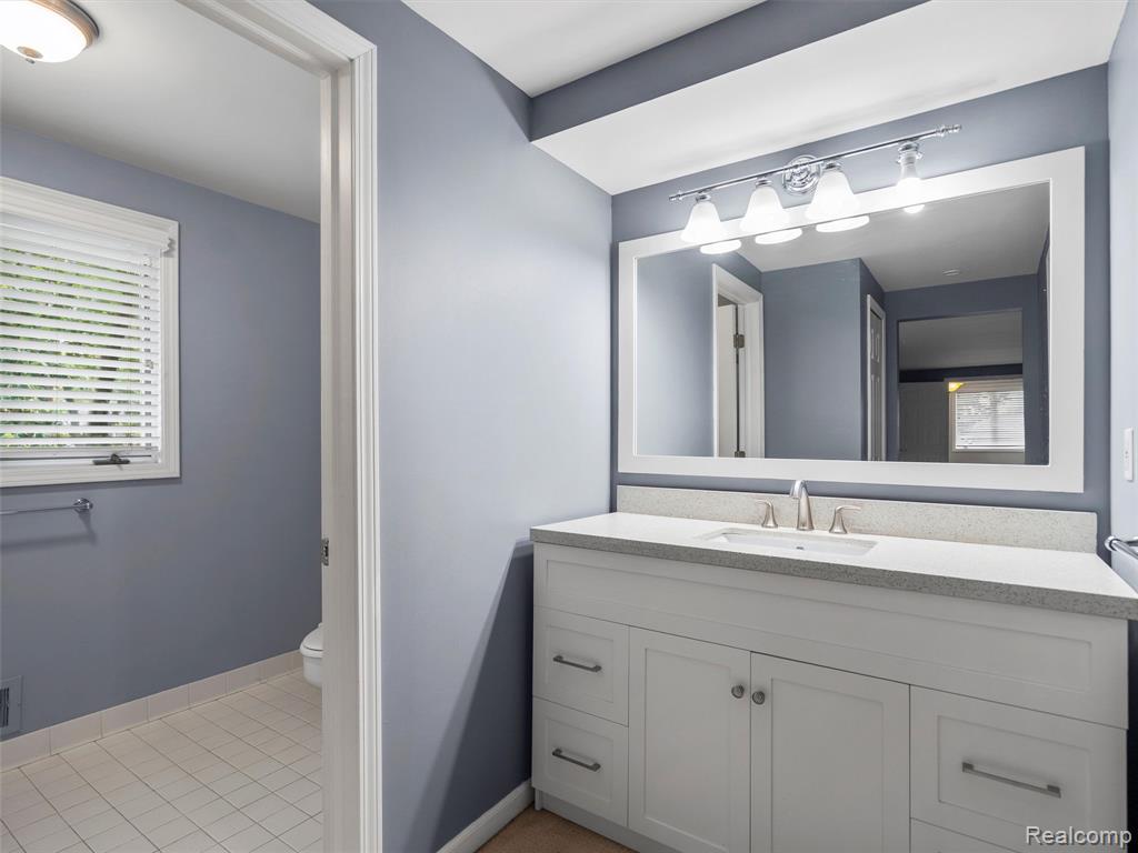 42712 Elizabeth Circle, Clinton Twp, MI 48038 — Photo 28