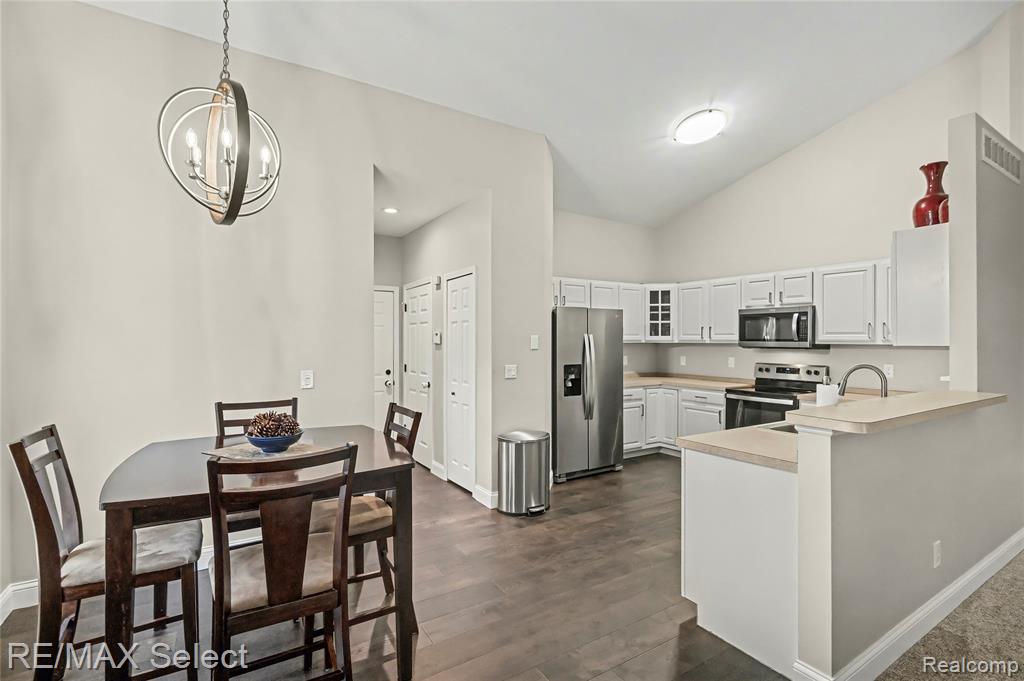 13024 Harbor Landings Drive, 3, Fenton, MI 48430 — Photo 11