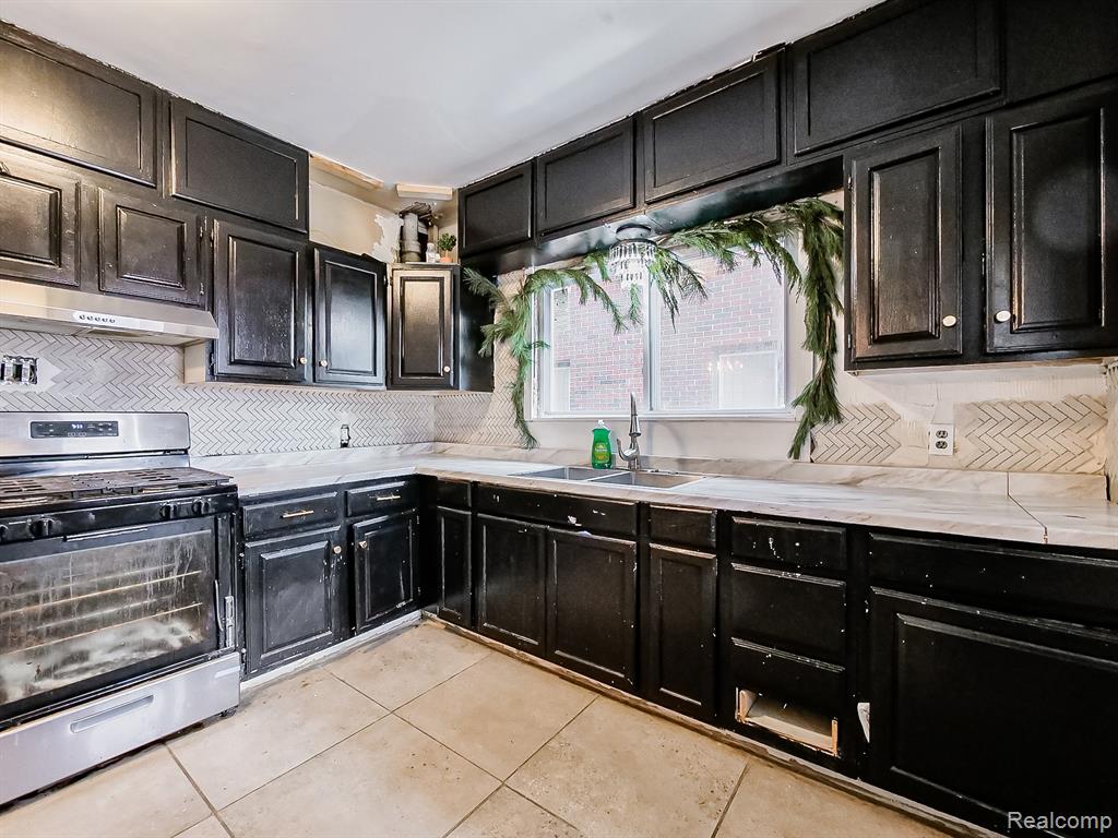 4357 FULLERTON Street, Detroit, MI 48238 — Photo 9