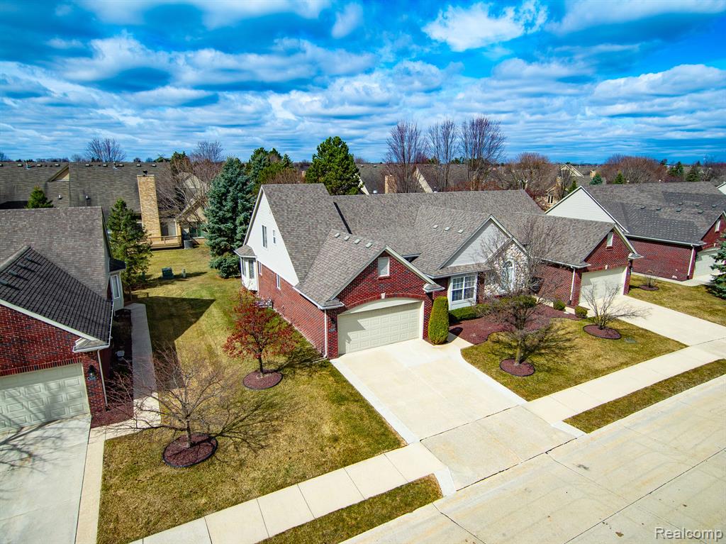 52497 WESTFIELD Drive, Macomb, MI 48042 — Photo 37