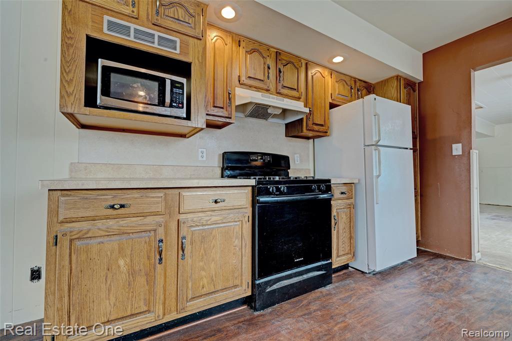 55 Mouton Drive, Orion, MI 48362 — Photo 19