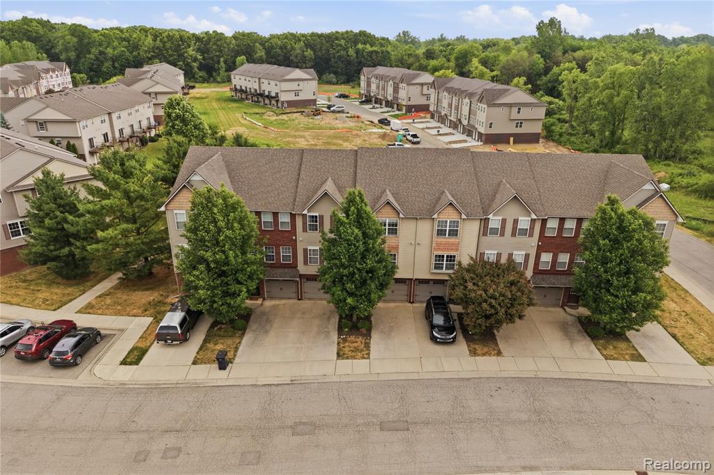 2138 Knotty Pine Trail, Howell, MI 48855 — Photo 31