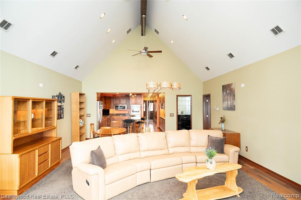 1625 Ridge Road, Highland, MI 48356 — Photo 24