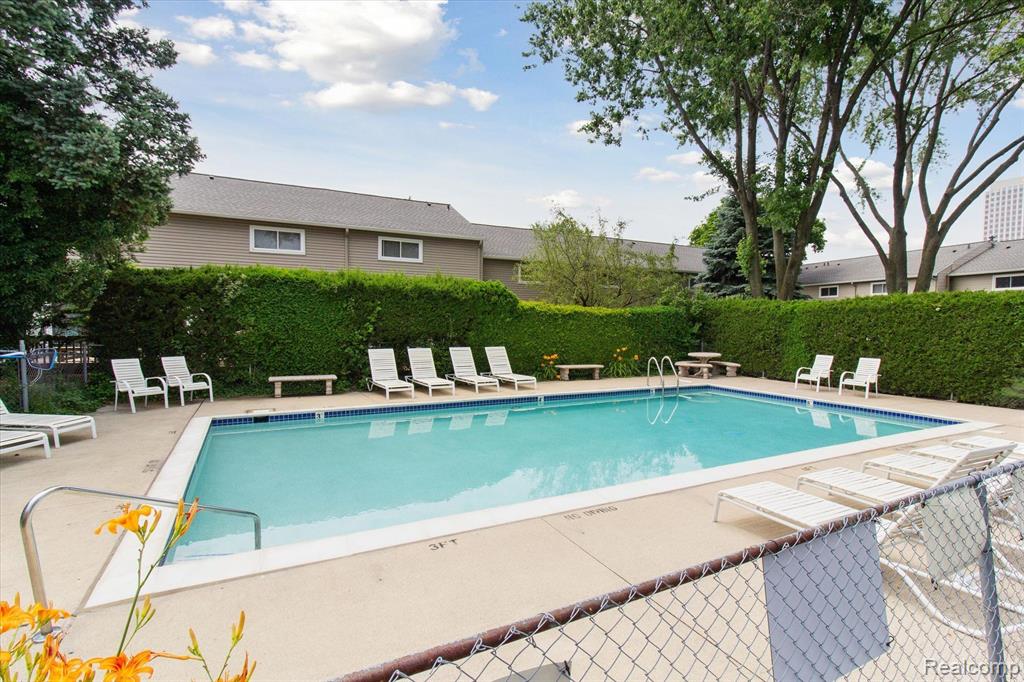 779 KIRTS Boulevard, Troy, MI 48084 — Photo 44