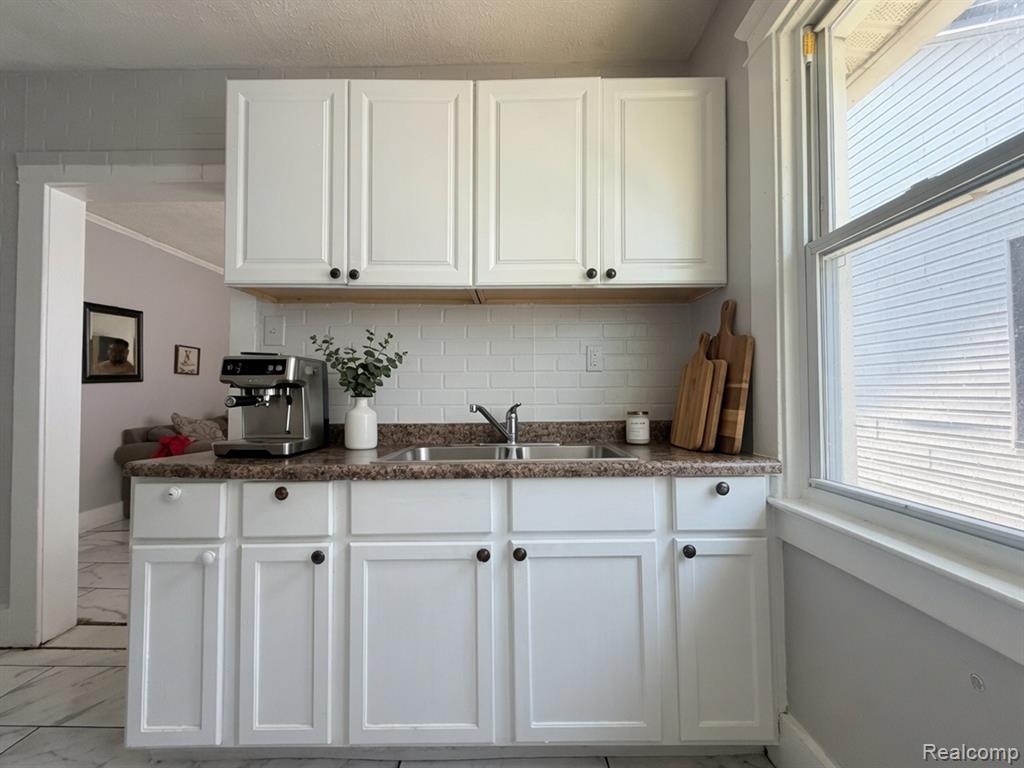 9940 Manor Street, Detroit, MI 48204 — Photo 9