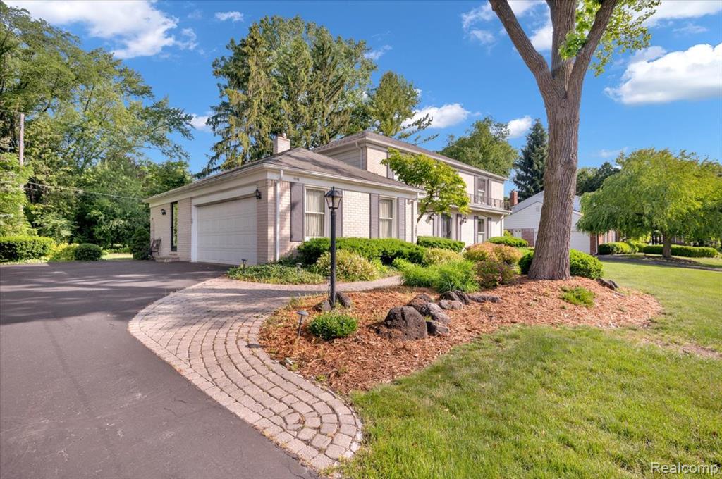 5116 Mohr Valley Lane, Bloomfield Hills, MI 48304 — Photo 2