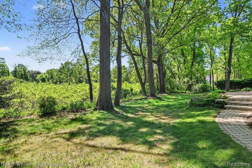 1091 American Elm Street, Lake Orion, MI — Photo 23