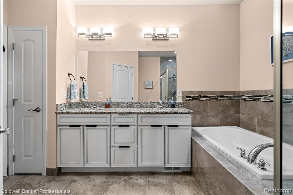 4553 BROOKSTONE Drive, Canton, MI 48188 — Photo 22
