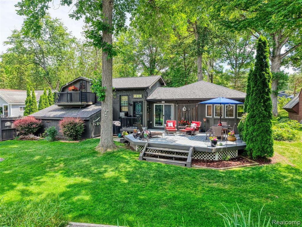 6415 Riverdale Road, Whitmore Lake, MI 48189 — Photo 45