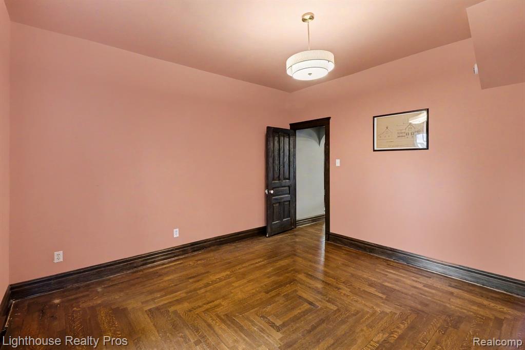405 W Jefferson Street, Grand Ledge, MI 48837 — Photo 27