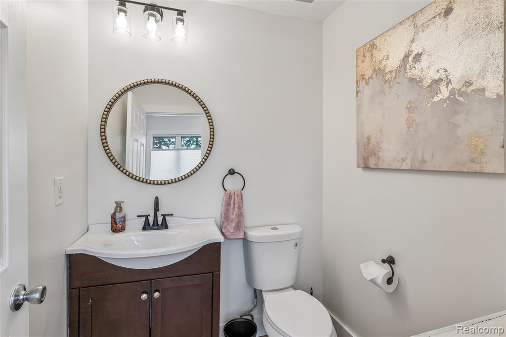 2201 Village West Drive S, Lapeer, MI 48446 — Photo 12