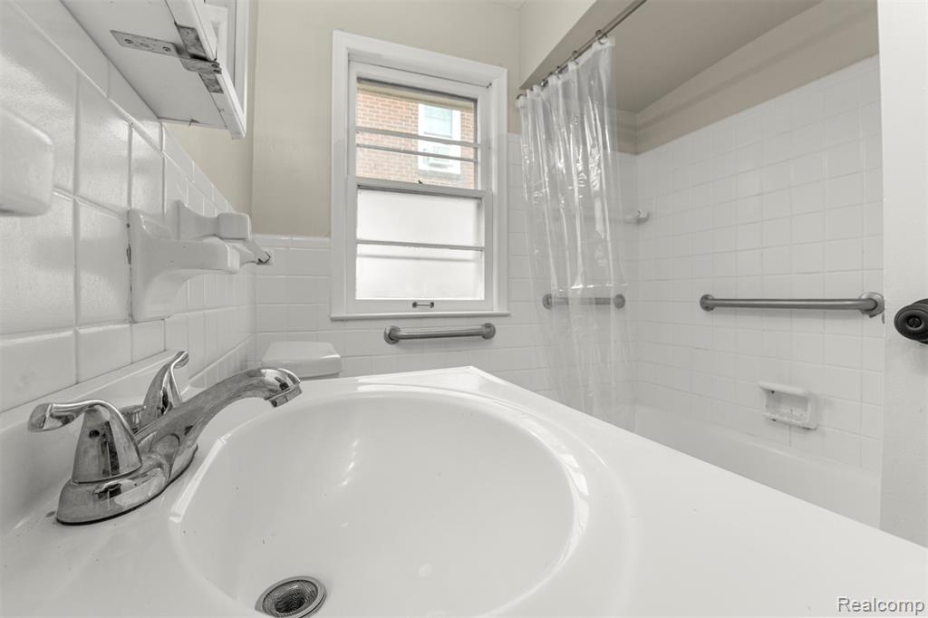 9935 Hemingway, Redford, MI 48239 — Photo 22