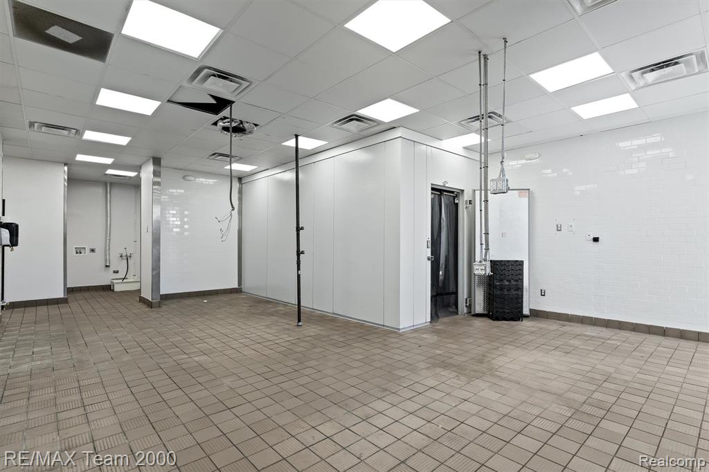 5564 Woodward Avenue, Detroit, MI 48202 — Photo 13