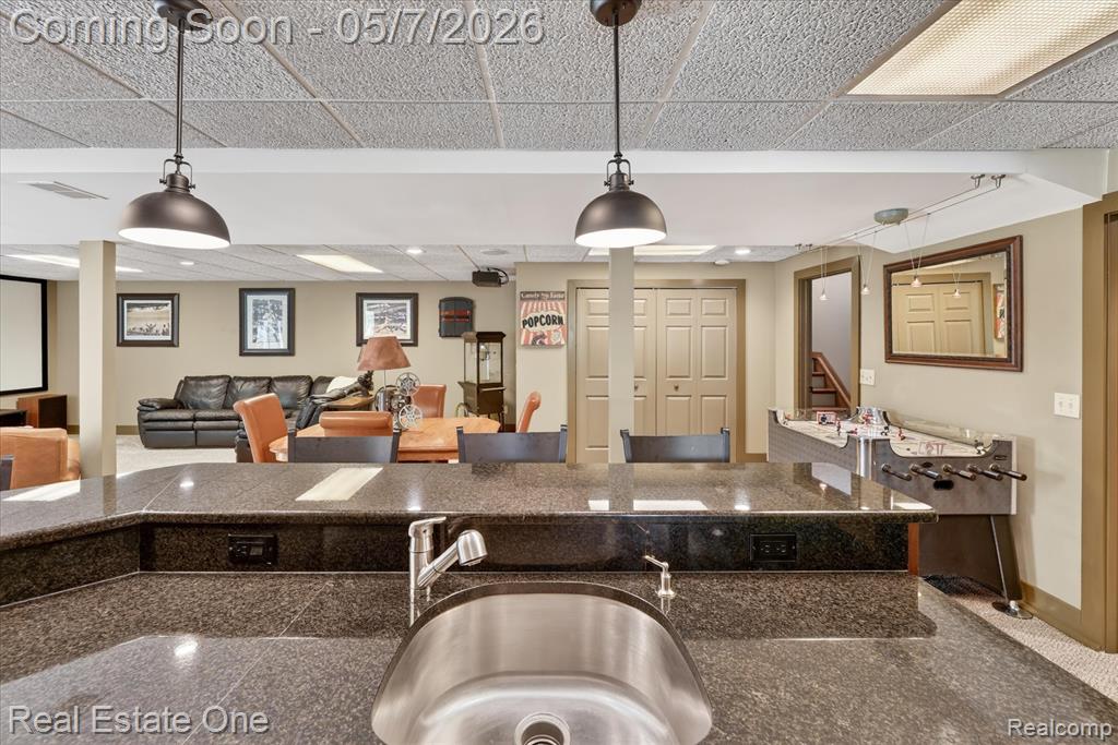 38967 Holsworth Court, Farmington, MI 48331 — Photo 56