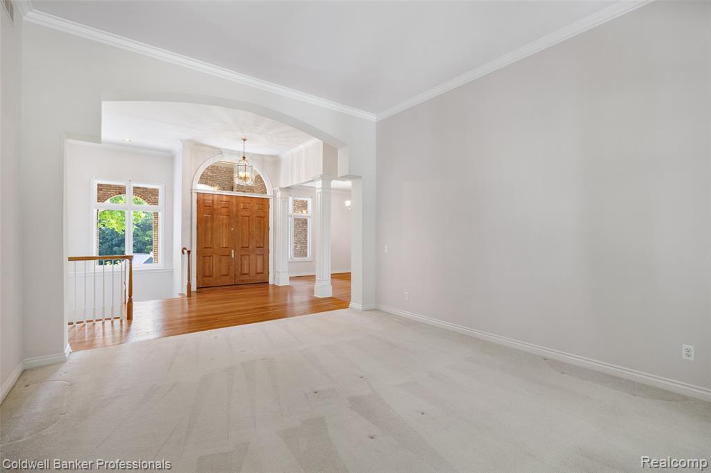 8661 DEERWOOD Road, Clarkston, MI 48348 — Photo 18