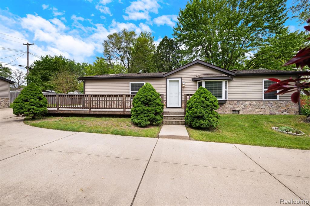2692 GREG Avenue, Brighton, MI 48114 — Photo 34