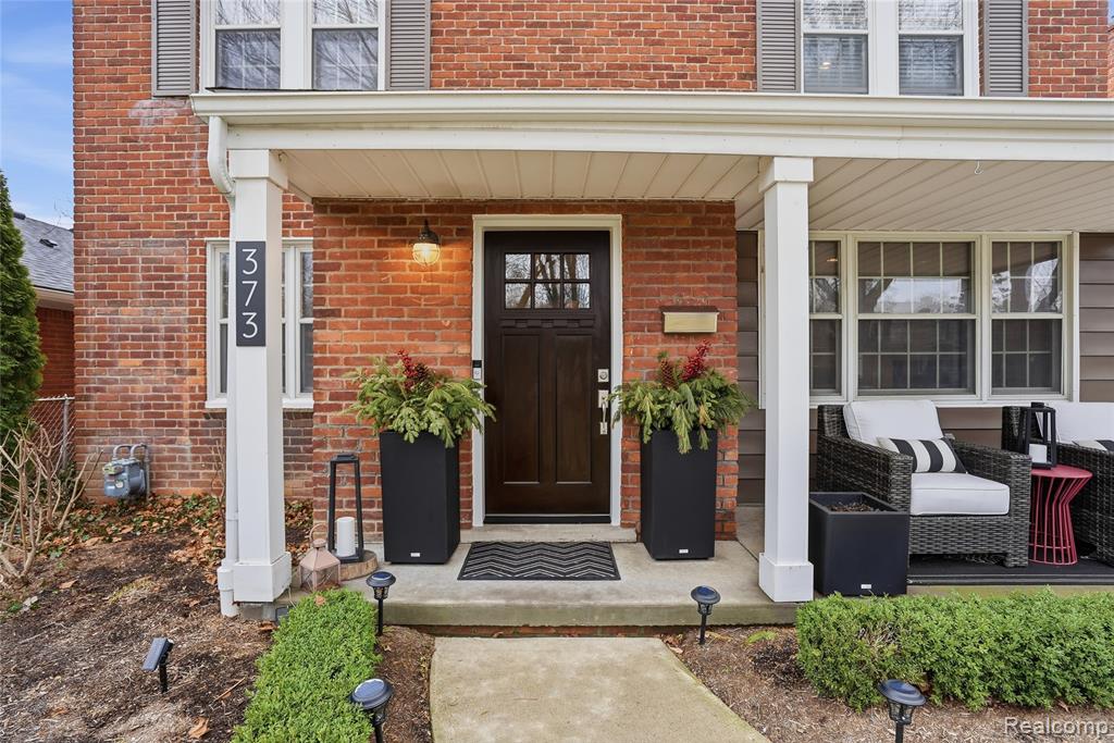 373 Hillcrest Avenue, Grosse Pointe Farms, MI 48236 — Photo 3