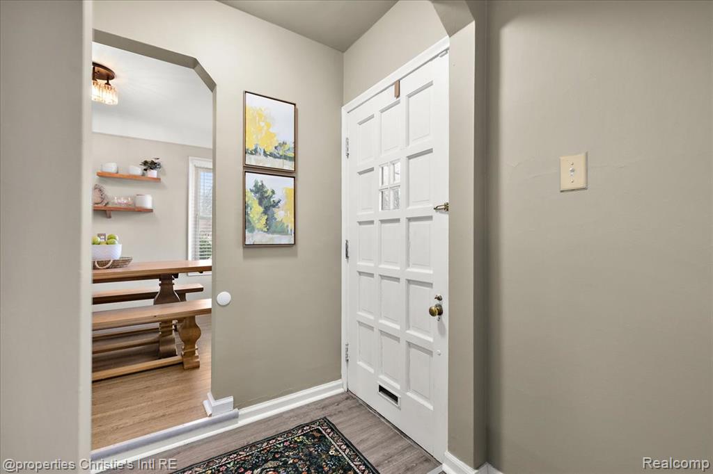 21553 Bournemouth Street, Harper Woods, MI 48225 — Photo 2