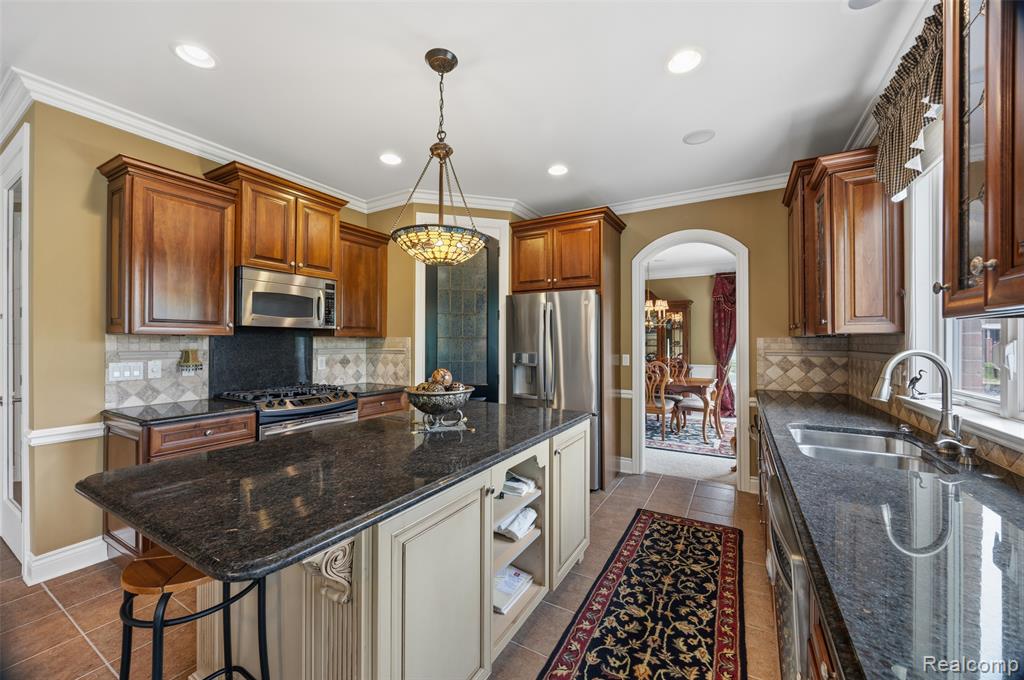 50573 Elmwood Court, Plymouth, MI 48170 — Photo 25