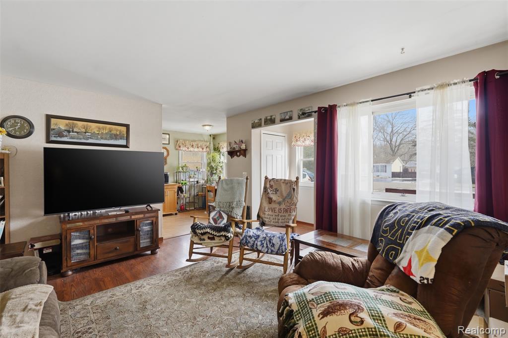 433 Haze, Pinckney, MI 48169 — Photo 5