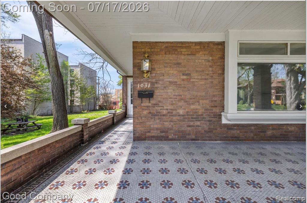 1031 Hubbard Street, Detroit, MI 48209 — Photo 5