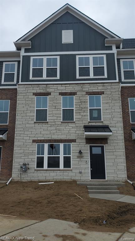 43099 Atwood Avenue, Novi, MI — Photo 2