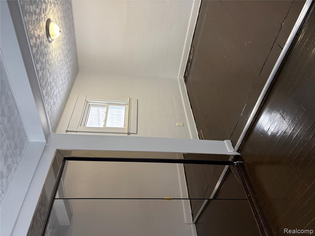 619 E Dartmouth Street, Flint, MI 48505 — Photo 10