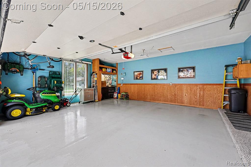 11921 Raintree Court, Utica, MI 48315 — Photo 39