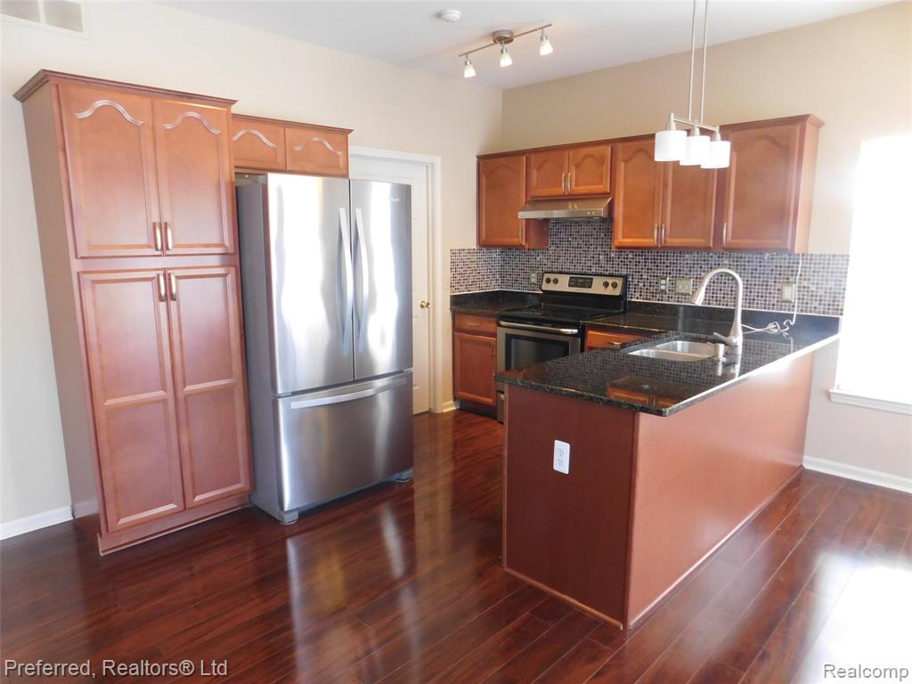 43124 PROVIDENCE Lane, Canton, MI 48188 — Photo 4