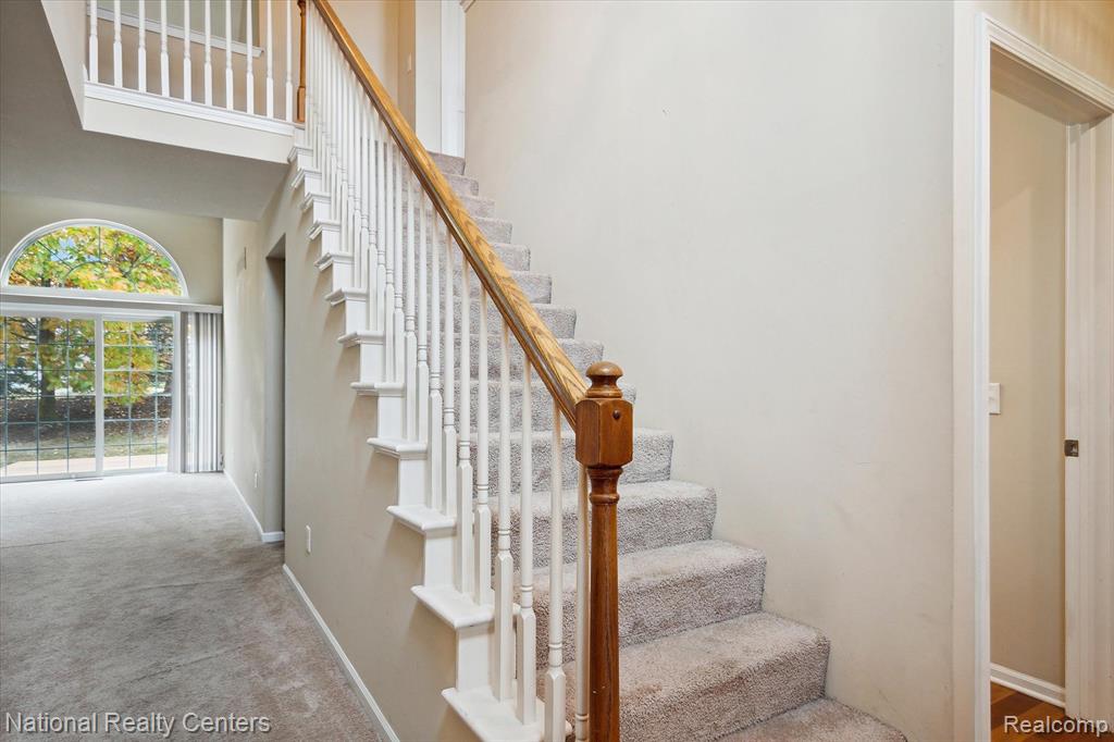 8777 COLUMBIA Circle, Canton, MI 48187 — Photo 7
