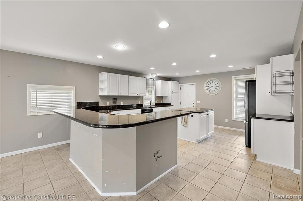 5863 Clarkston Road, Clarkston, MI 48348 — Photo 20