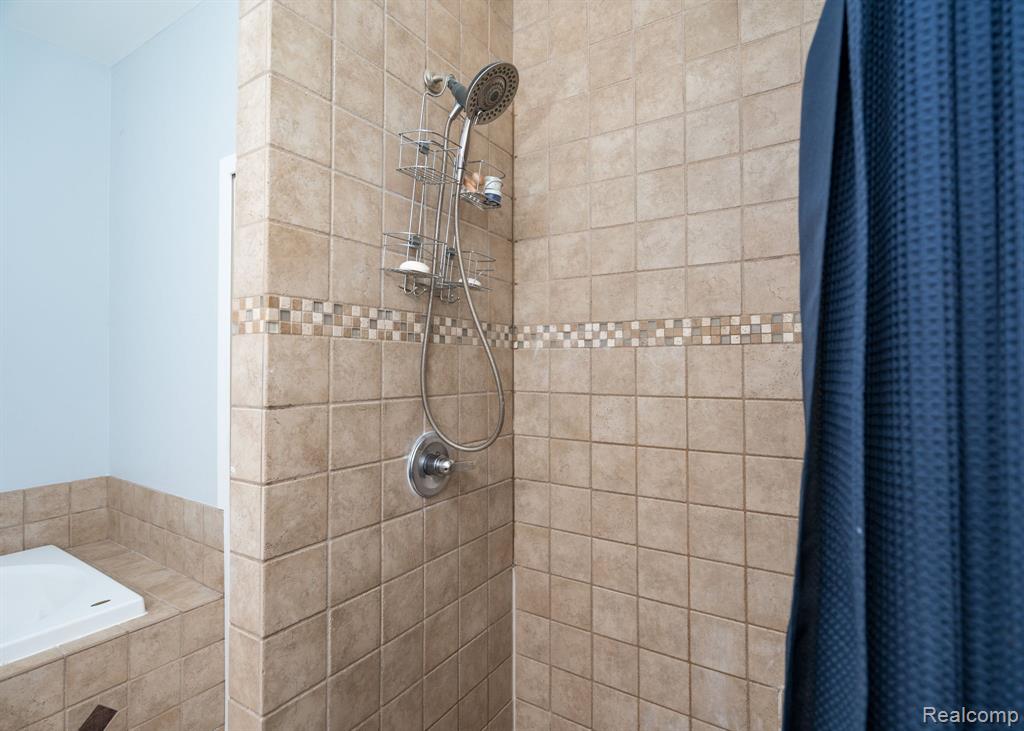 41820 Independence Drive, Novi, MI 48377 — Photo 18