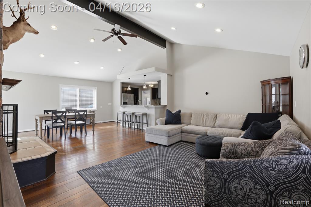 4350 Mandalay Avenue, Royal Oak, MI 48073 — Photo 17