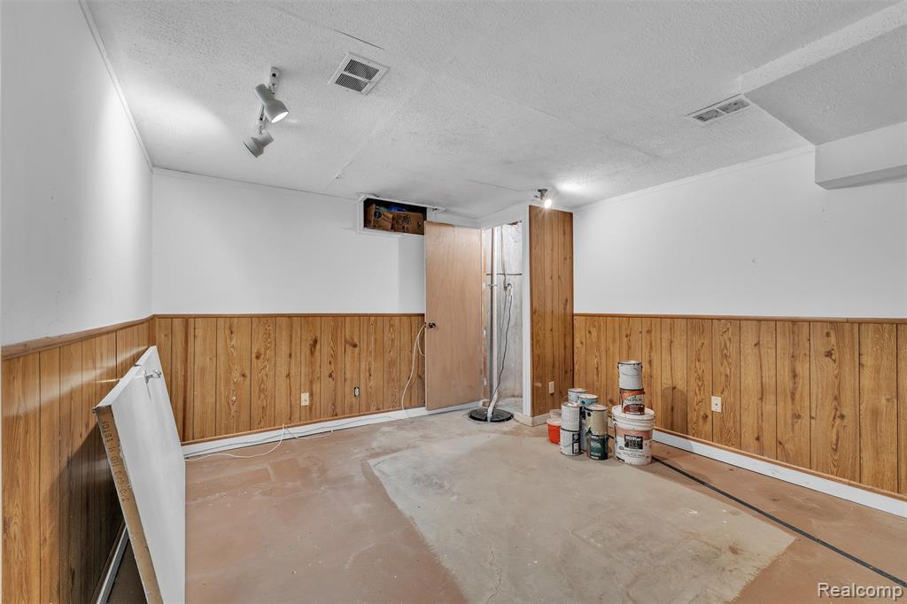 5772 Perrytown Drive, West Bloomfield, MI — Photo 47