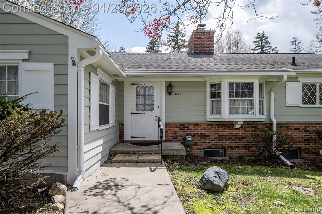 1895 West Bend Drive, Bloomfield Hills, MI 48302 — Photo 3