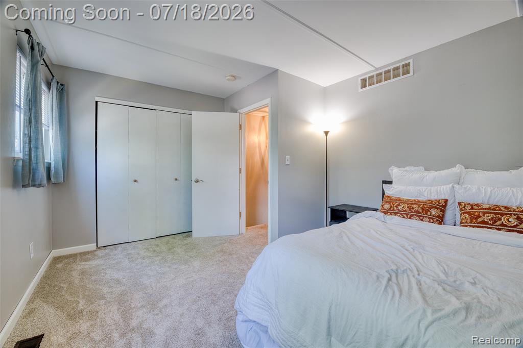 7300 Bluewater Drive, Clawson, MI 48348 — Photo 19