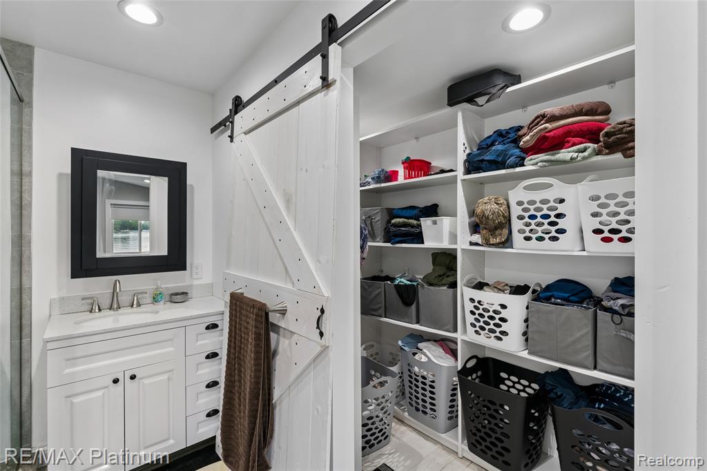3154 PONEMAH Drive, Fenton, MI 48430 — Photo 23