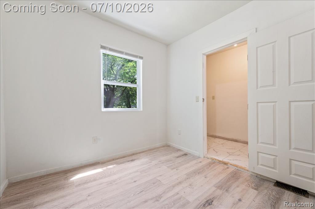 17196 Shields Street, Hamtramck, MI 48212 — Photo 14