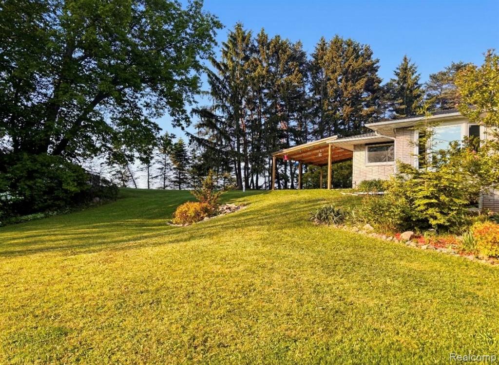 3835 N Graham Road, Freeland, MI 48623 — Photo 30