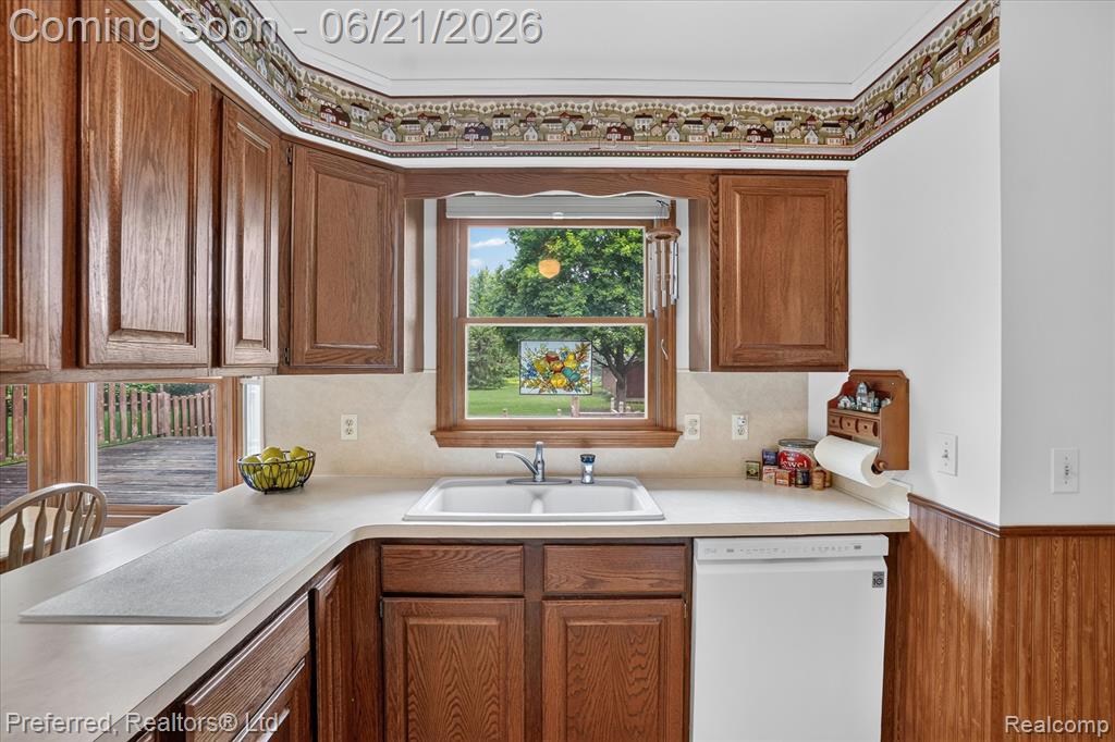9065 E Richfield Road, Davison, MI 48423 — Photo 14