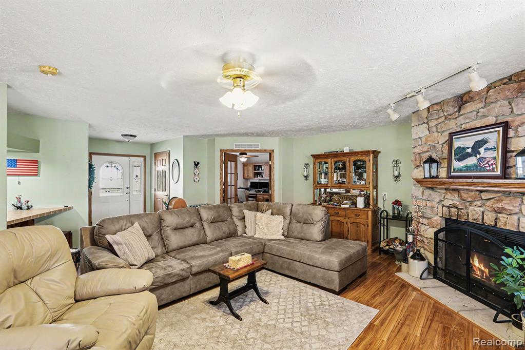 6175 S Branch Lane, MI — Photo 5