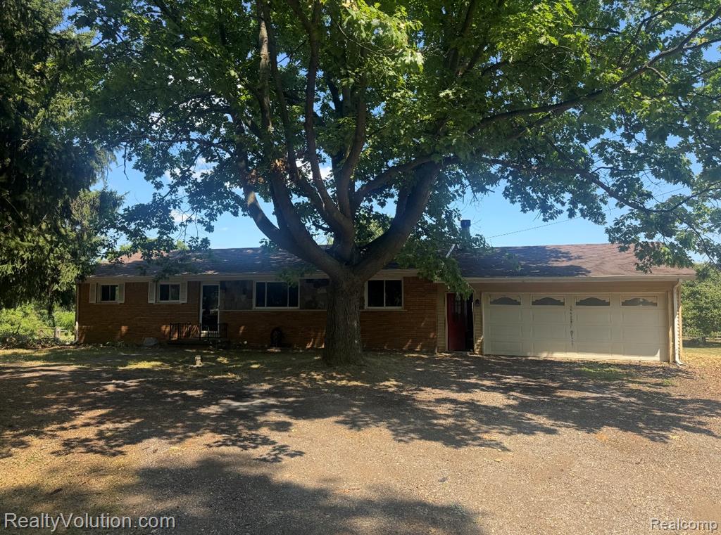 1278 N Van Dyke Road, Imlay City, MI 48444