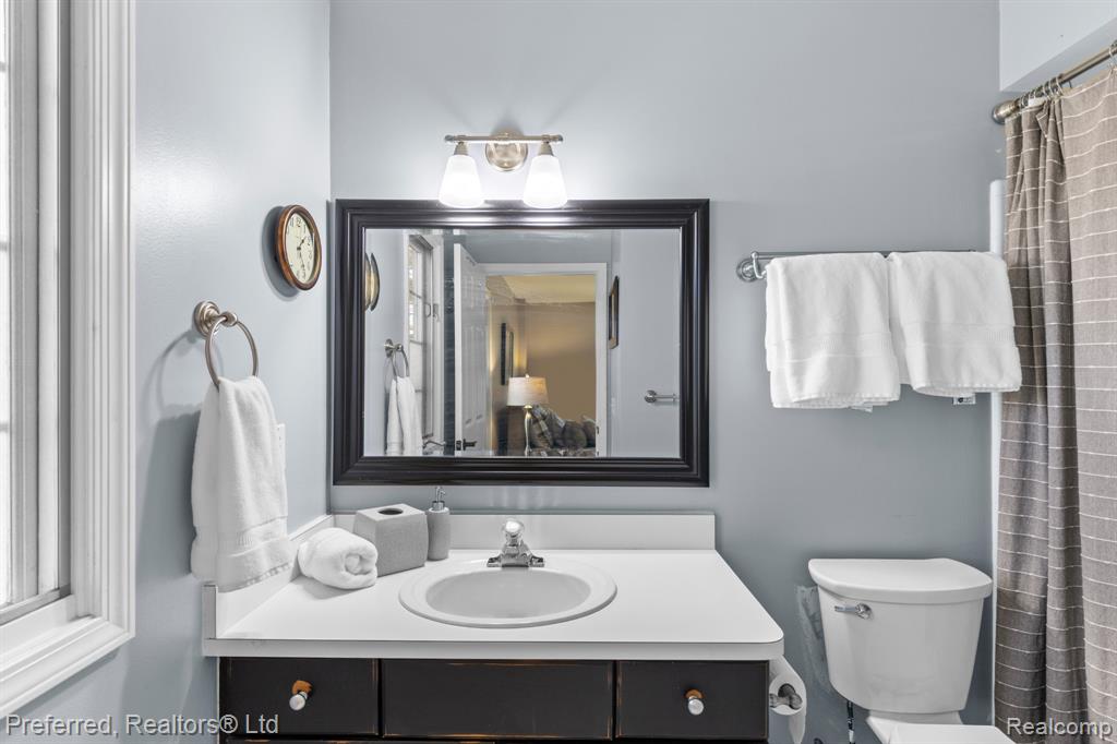 50045 Heron Court, Canton, MI 48187 — Photo 32