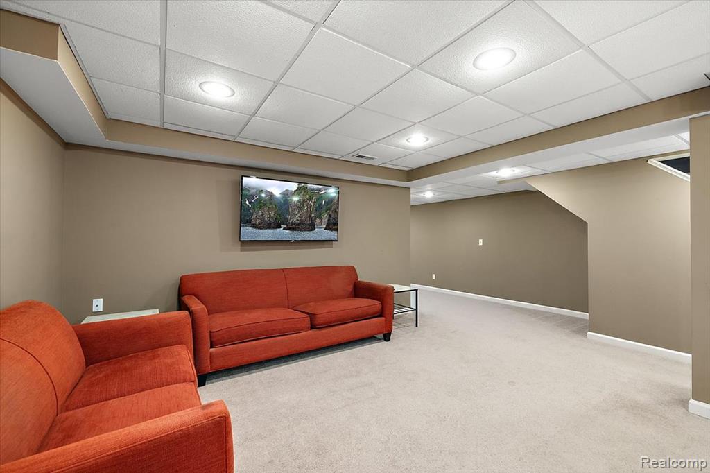 6591 Tree Knoll Drive, Troy, MI 48098 — Photo 42