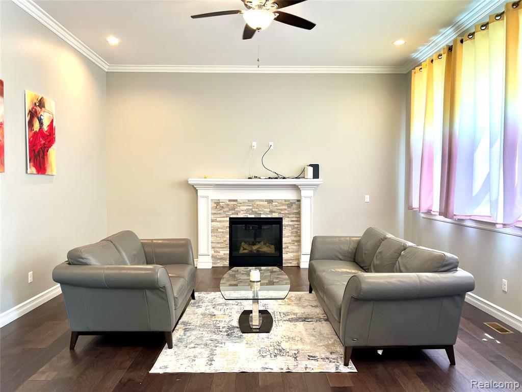 8193 N Pointe Court, Canton, MI 48187 — Photo 27