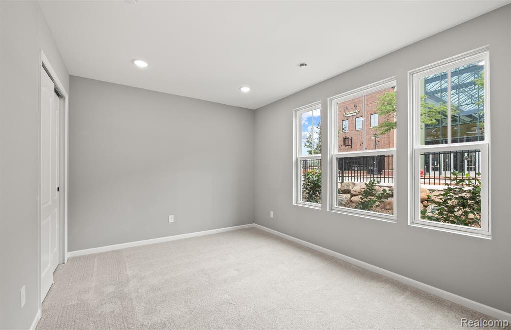 43026 Atwood Avenue, Novi, MI — Photo 27