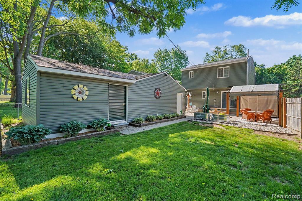 3544 Fort Drive, Waterford, MI 48328 — Photo 30