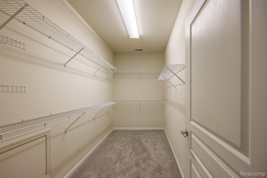 9385 Sand Hill Drive, Grand Blanc, MI 48439 — Photo 16