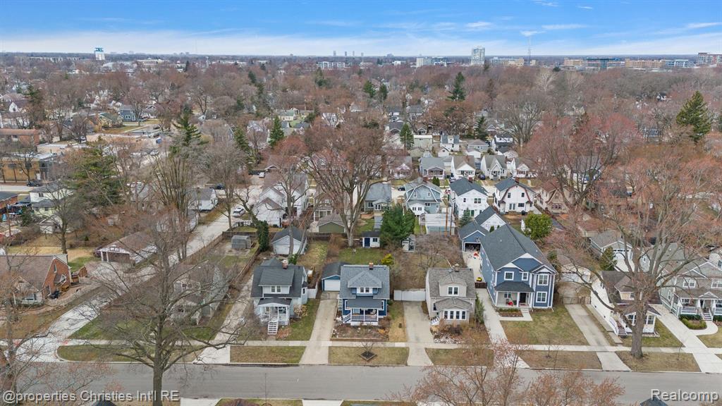 702 S Vermont Avenue, Royal Oak, MI 48067 — Photo 37
